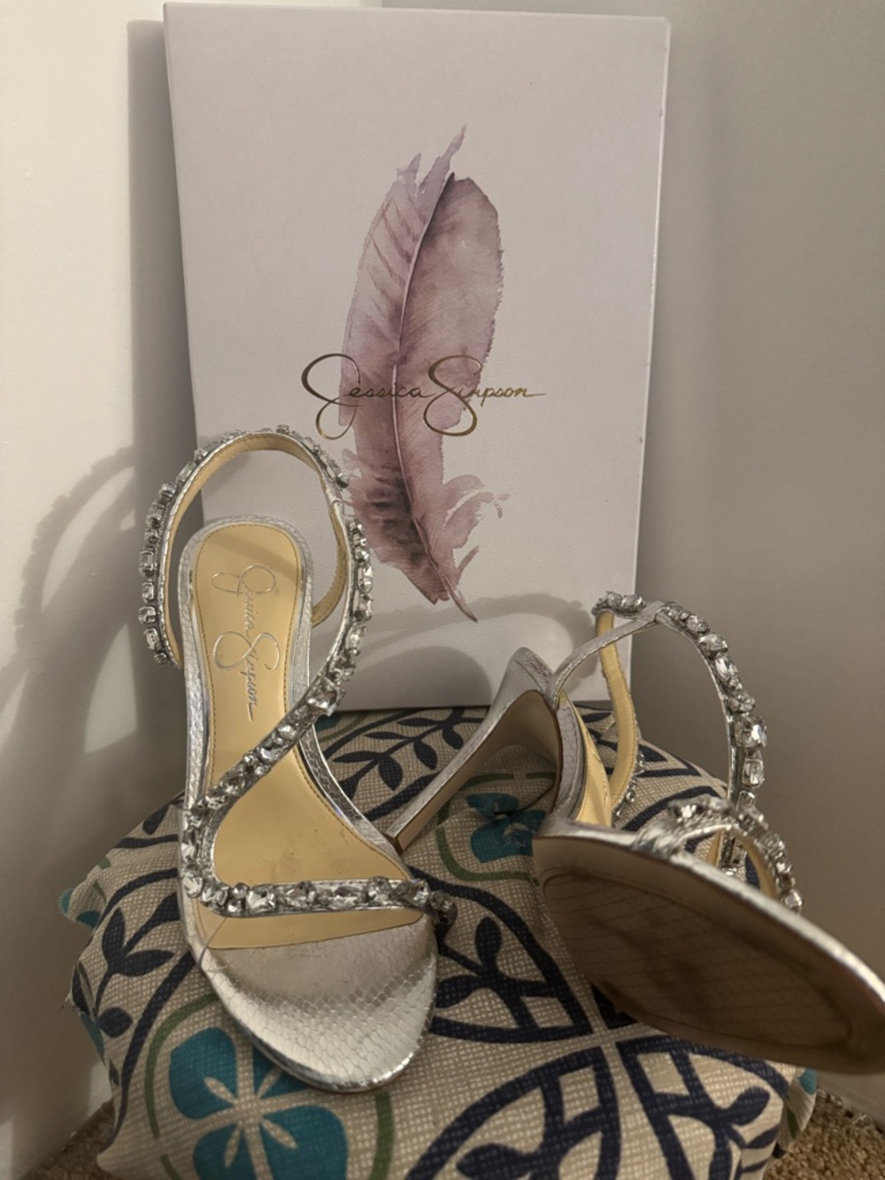 Jessica Simpson- Rhinestone Silver Heels size 7.5 - Picture 5 of 5